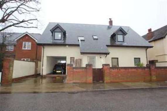 5 Bedroom Detached