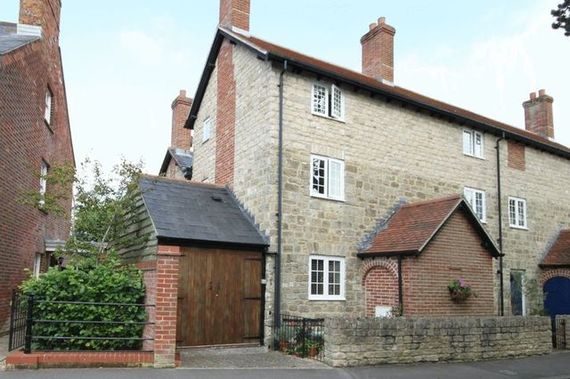 3 Bedroom Property