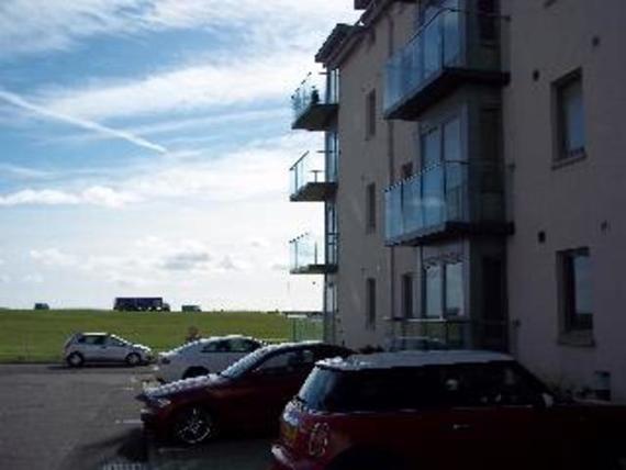 2 Bedroom Flat