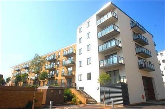 1 Bedroom Apartment