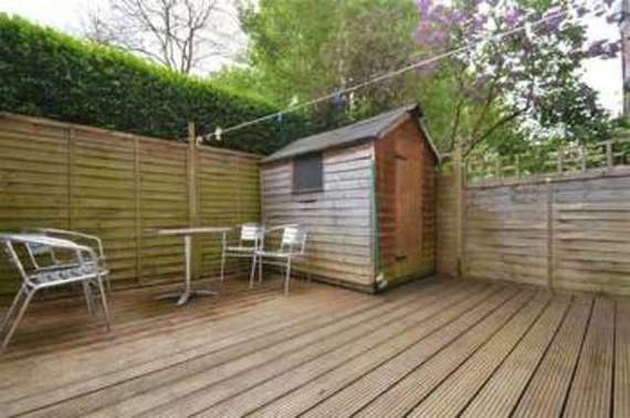 2 Bedroom Maisonette