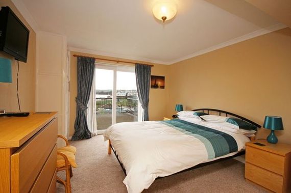 2 Bedroom Flat