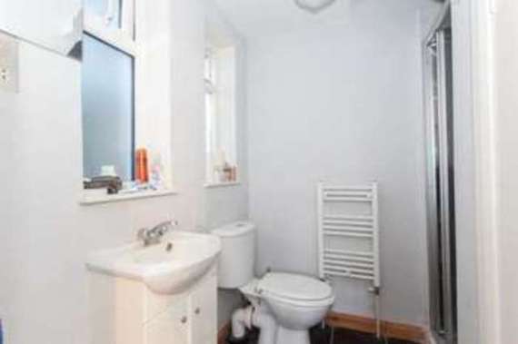 London  Gunnersbury, W4 4QX