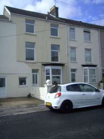 2 Bedroom Flat Share