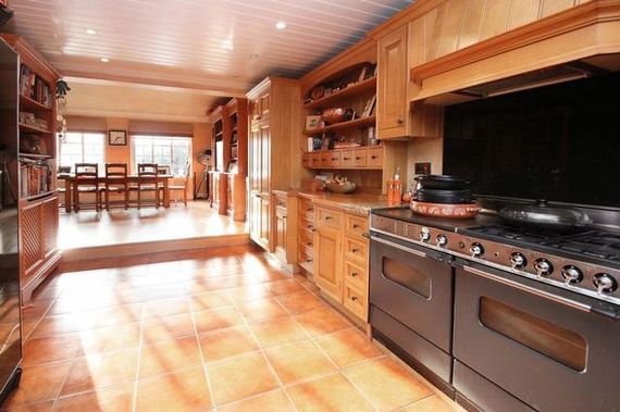 5 Bedroom Detached