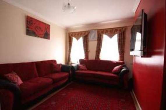 2 Bedroom Flat