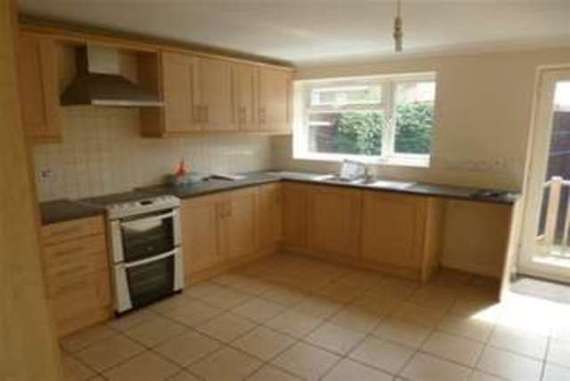 3 Bedroom Semi-Detac...