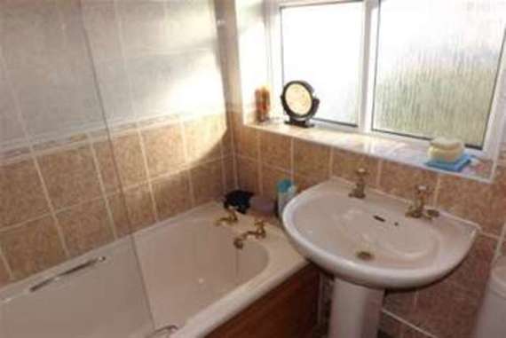 2&nbsp;Bedroom&nbsp;Detached
