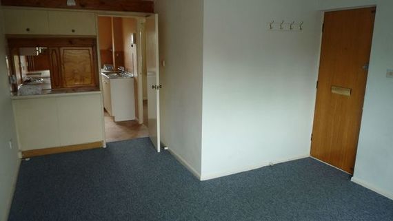 1 Bedroom Flat