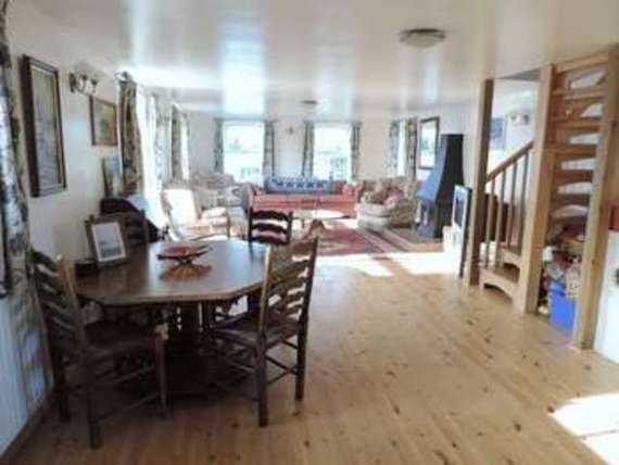 6 Bedroom Detached