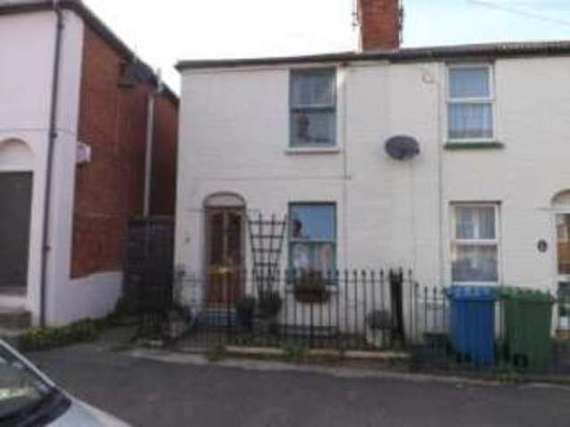 2 Bedroom End of Ter...