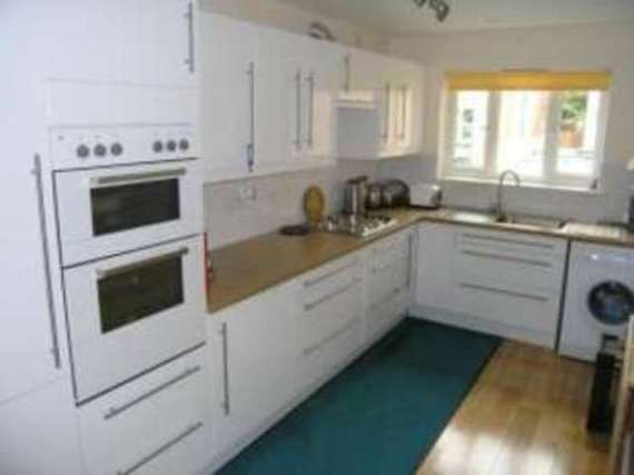 3 Bedroom Semi-Detac...