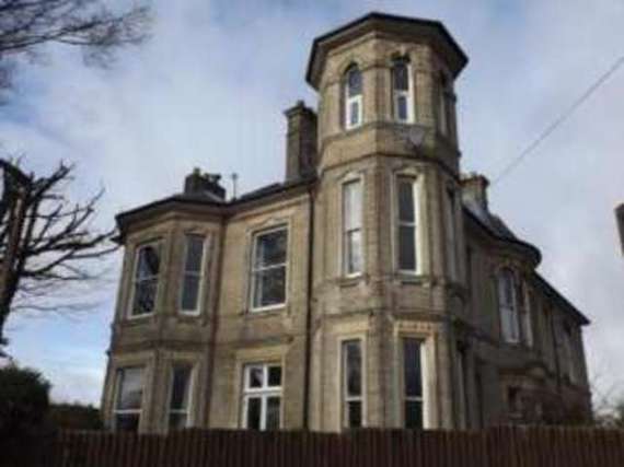 2 Bedroom Flat