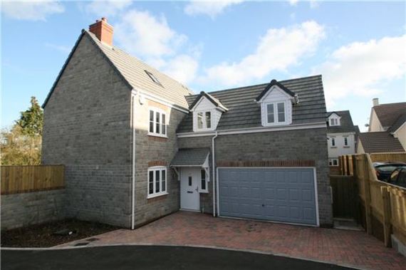 5&nbsp;Bedroom&nbsp;Detached