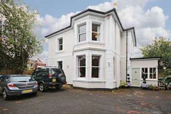 5 Bedroom Detached