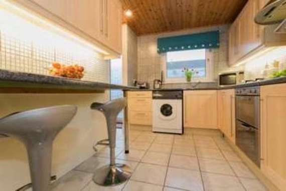 3&nbsp;Bedroom&nbsp;End of Ter...