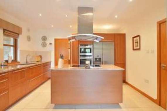 4 Bedroom Farm House