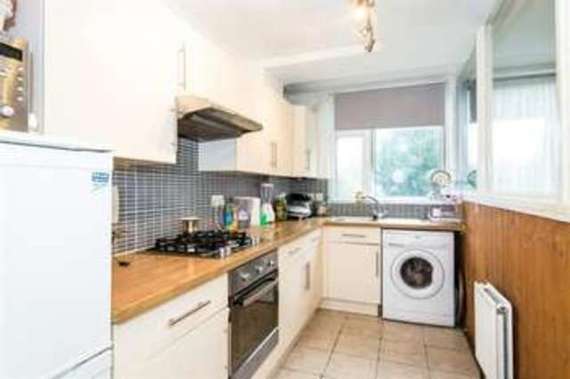 2 Bedroom Maisonette