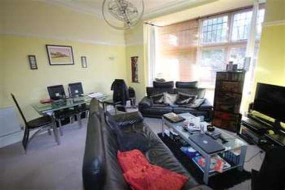 2&nbsp;Bedroom&nbsp;Flat