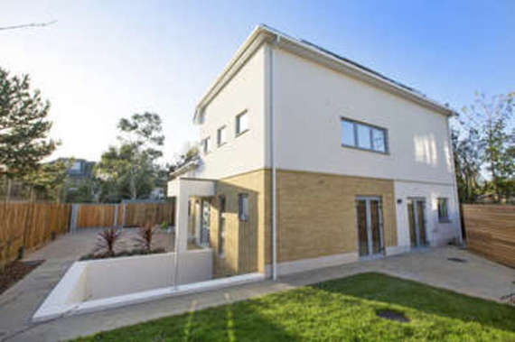 5 Bedroom Detached