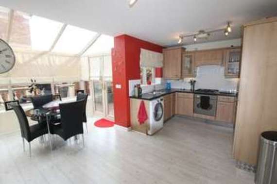 4 Bedroom Town House