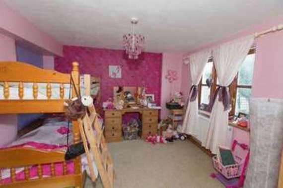 5&nbsp;Bedroom&nbsp;Semi-Detac...