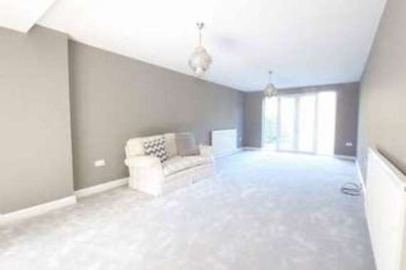 5&nbsp;Bedroom&nbsp;Detached