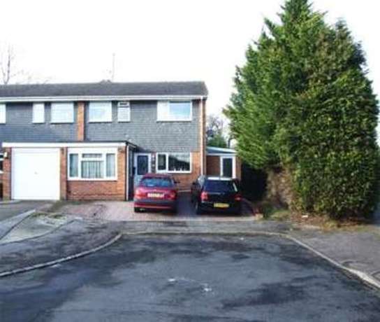 4 Bedroom End of Ter...