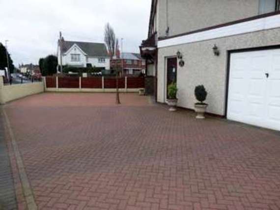 3 Bedroom Semi-Detac...