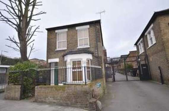 2&nbsp;Bedroom&nbsp;Detached