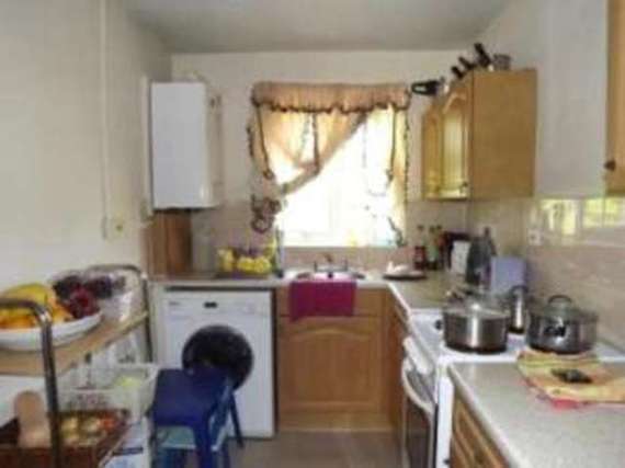 2 Bedroom Maisonette