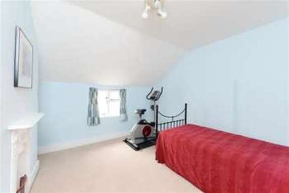 4 Bedroom Semi-Detac...