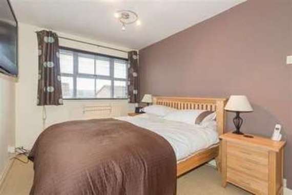 3 Bedroom Semi-Detac...