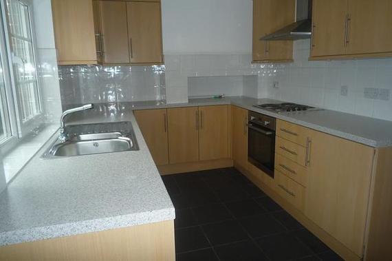 4 Bedroom Semi-Detac...