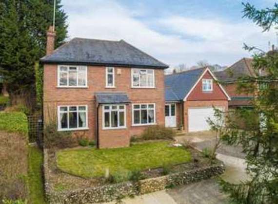 6 Bedroom Detached