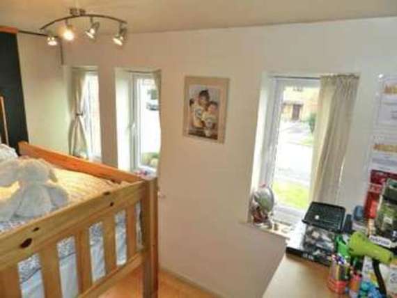 2 Bedroom End of Ter...