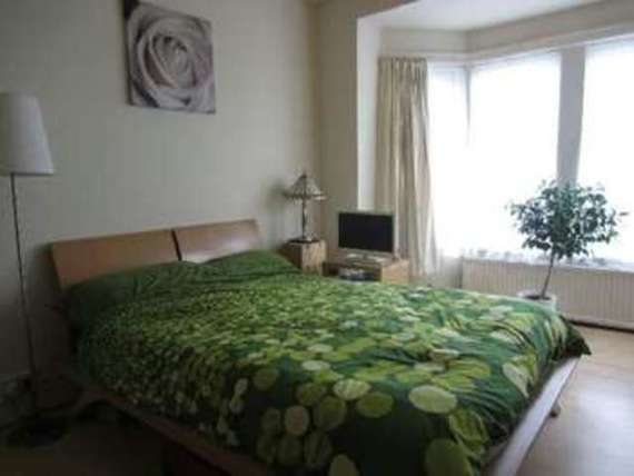 3 Bedroom Semi-Detac...