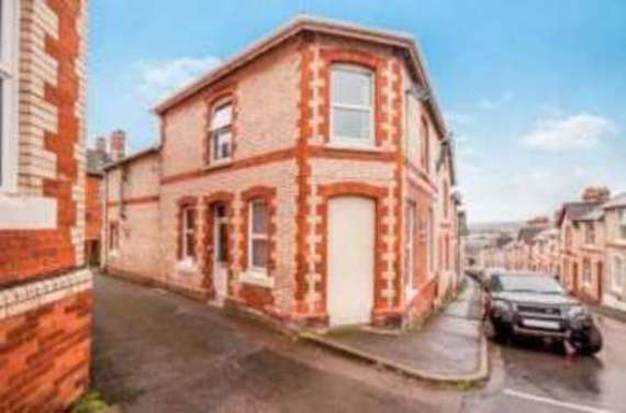 2 Bedroom Maisonette