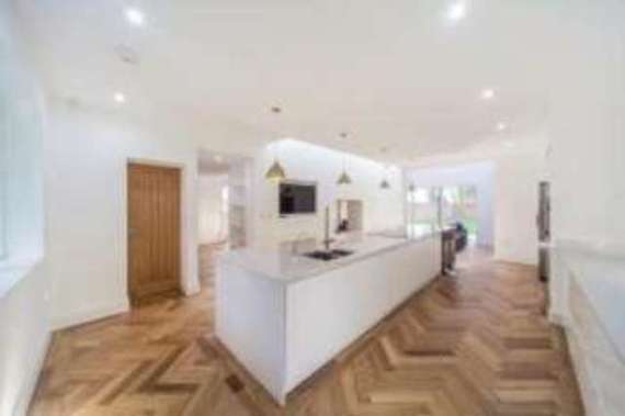 5 Bedroom Detached