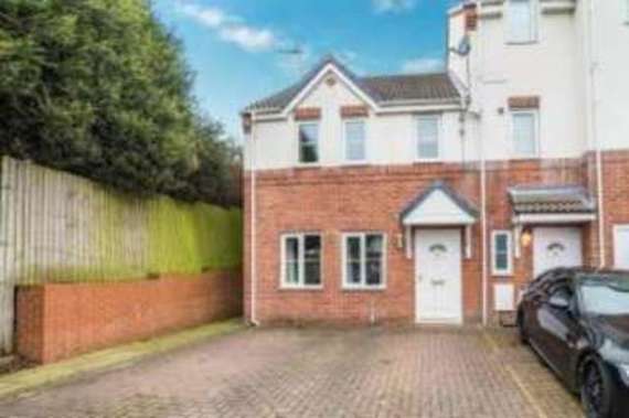 3 Bedroom End of Ter...