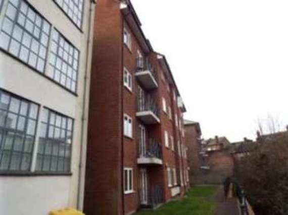25 John Street Luton Luton, LU...