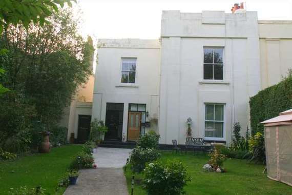 1 Bedroom Apartment