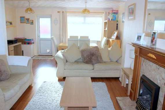 4 Bedroom Semi-Detac...