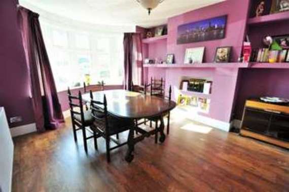 4 Bedroom Semi-Detac...