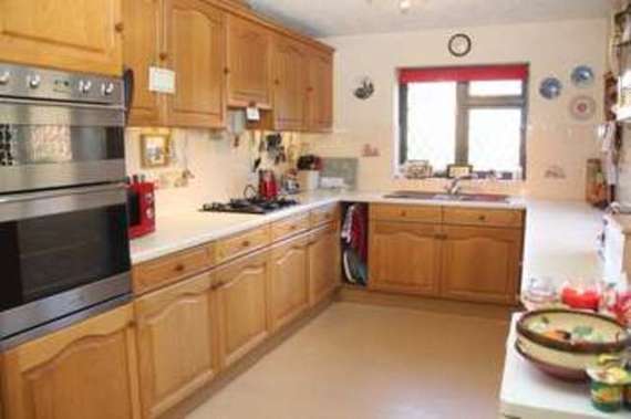 5 Bedroom Detached