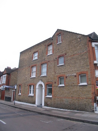 2 Bedroom Flat