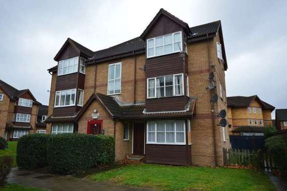 Frobisher Road  Erith, DA8 2PQ