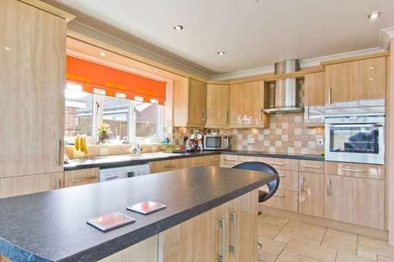 2&nbsp;Bedroom&nbsp;Detached