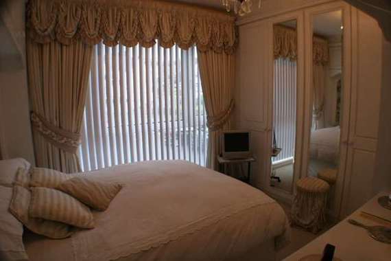 2 Bedroom Apartment