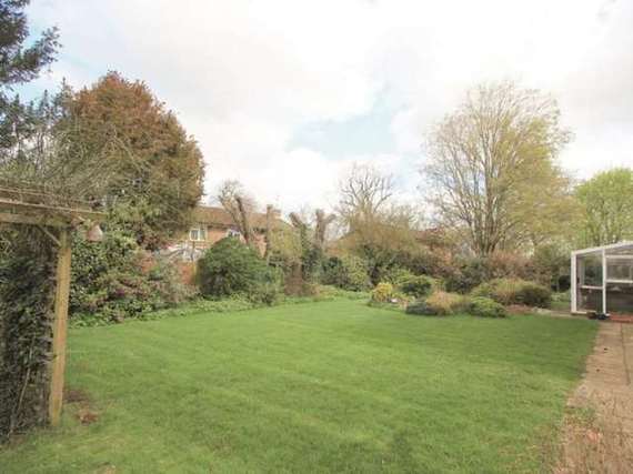 5 Bedroom Detached